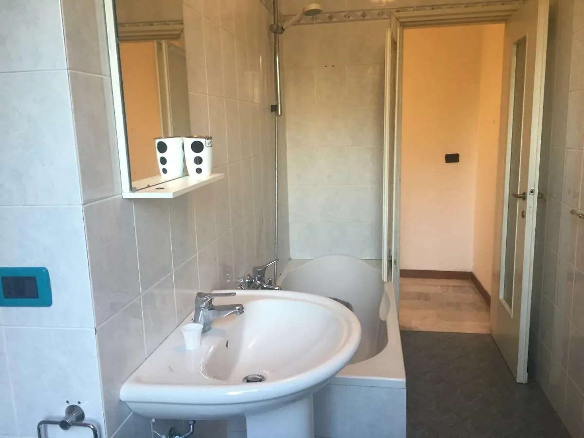 G&G Apartment Cologno Monzese 0*,  Italy